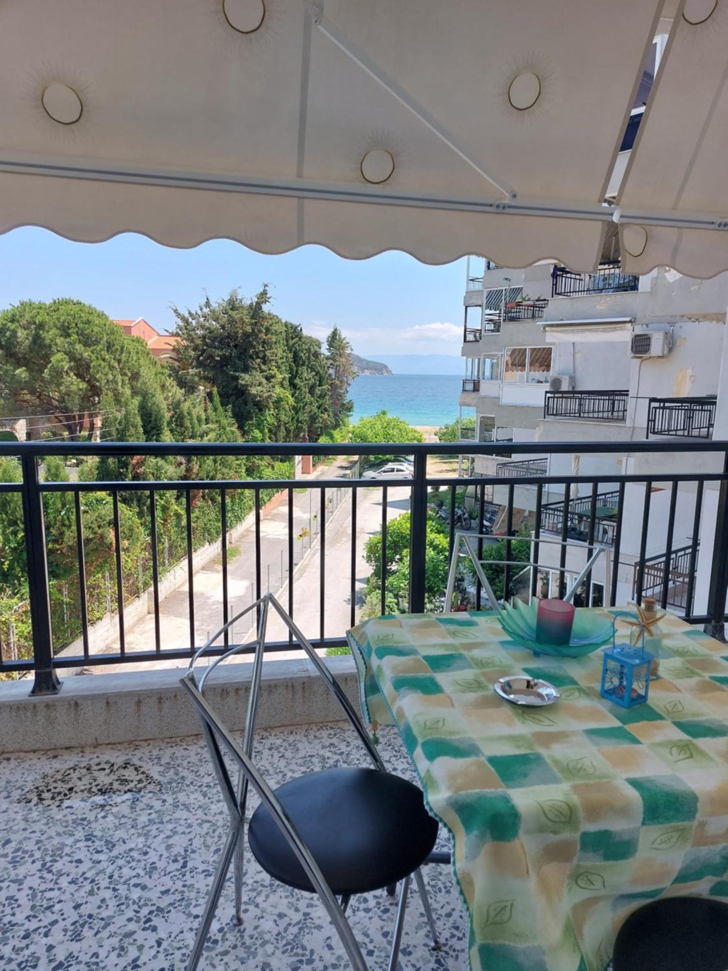 Luminosa Seaview Apartment Nea Iraklitsa Экстерьер фото
